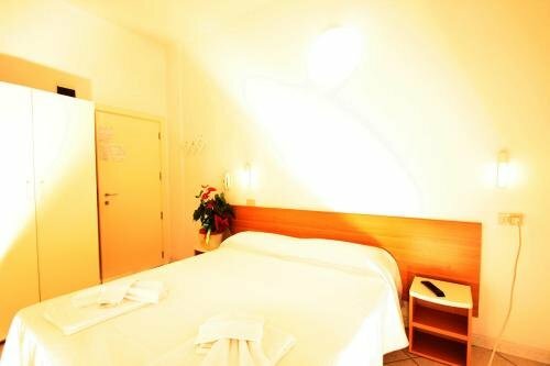 Hotel Kelly, Забронировать Отель Отели Маребелло с завтраком, Завтраки