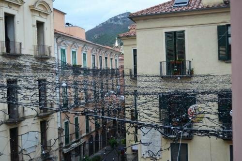 Via Roma Apartment Deluxe, Rezervați Apartament Salerno Old Town Salerno, lângă Teatro Verdi