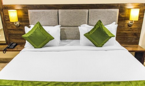 Treebo PL Grand, Vishakapatnam, Забронировать Отель Отели штата Андхра-Прадеш 3 звезды, 3*
