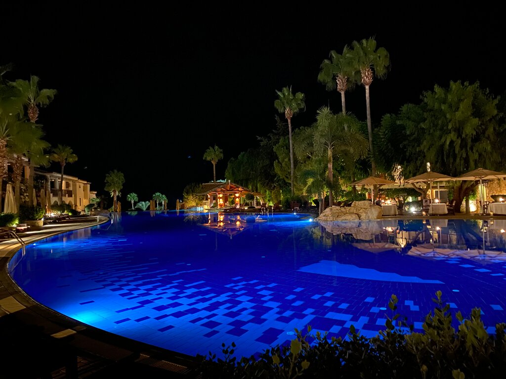 Columbia Beach Resort