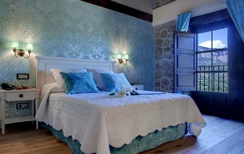 Hotel Boutique Real Posada De Liena con jacuzzi y Restaurante Liena, Забронировать Отель Мурильо-де-Гальего Zaragoza Province