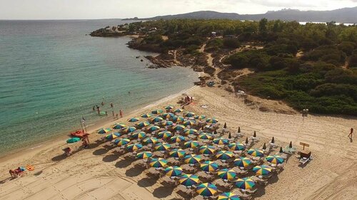 Centro Vacanze Isuledda - Camping Village, Забронировать Отель Арцакена Изумрудный берег