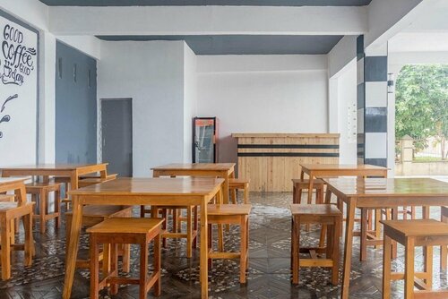 Roemah GH, Book Hotel Hoteller i Medan med parkering, Parkering