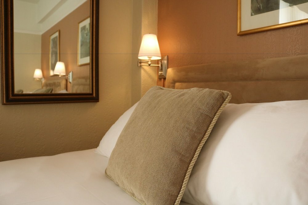 Cornell Hotel de France