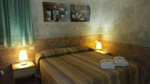 B&B Roccabianca, Забронировать Отель Стинтино Sardinia North
