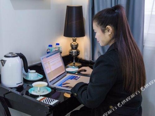 Xana Hotelle Shanghai Xujiahui ASE Center Branch, Забронировать Отель Шанхай район Шанхая, рядом с Станция метро Longcao Road