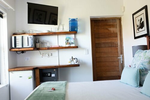 Stay At Friends, Забронировать Отель Беттис-Бей Оверберг