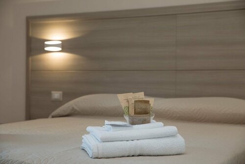 B&B DE CASA, Buchen Sie Bed & Breakfast San Cataldo Sizilien