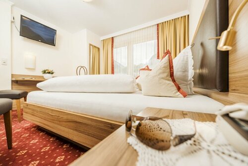 Hotel Finkenbergerhof, Забронировать Отель Финкенберг Хинтертукс