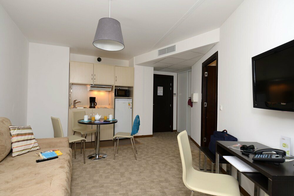 Zenitude Hotel-Residences