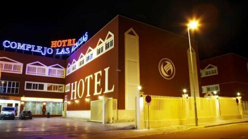 Hotel Las Acacias, Забронировать Отель Пуэнте-Хениль Cordoba Province