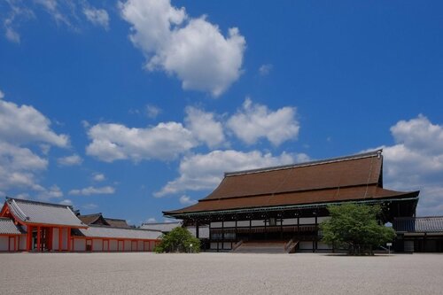 Hiiragiya