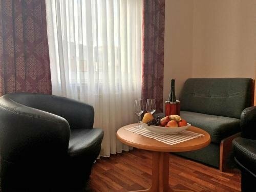 Hotel Restaurant Nassauer Löwen, Забронировать Отель Отели Нассау с завтраком, Завтраки