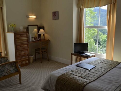 Park Hill Gwesty Bryn Parc, Забронировать Отель Отели Клоид с бассейном, Бассейн