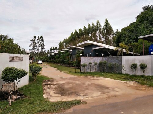 Ban Suan Kaset Resort, Забронировать Курортный отель Отели Prachinburi Province с парковкой, Парковка