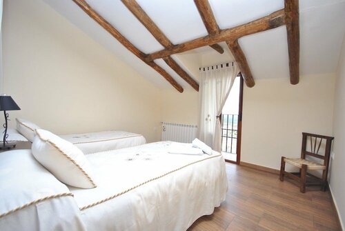 Casa Rural Los Garriolos, Book Hotel  