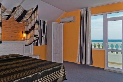 Paros Hotel Pomirie Bulgaria