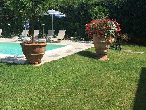 FiordiSole Holiday Home, Забронировать Отель Отели Монтополи-ин-Валь-д'Арно с парковкой, Парковка