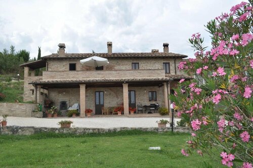 Farm stay Il Carro del Colle, Rezervați Sejur la fermă Collevalenza Umbria