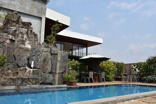 Everland Boutique Hotel