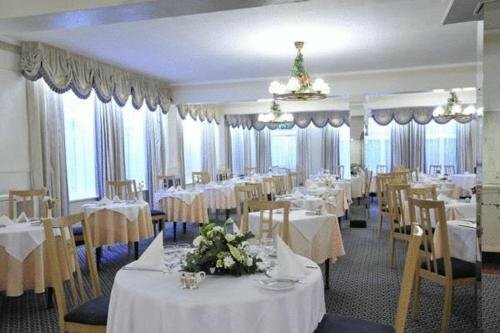 Burley Court Hotel, Varaa Hotelli Bournemouth Dorset