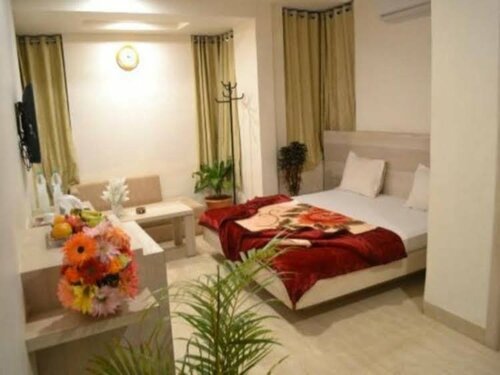 Hotel Banjara, Забронировать Отель Отели Пачмарай с парковкой, Парковка