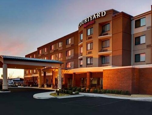 Courtyard by Marriott Fayetteville, Брондау Қонақ үй Фейетвилл Northwest Arkansas