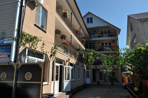 Жилые помещения Золотой песок, Забронировать Отель Недорогие отели Краснодарского края, недорогие
