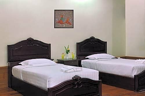 Royal Reward Resort