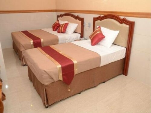 Nylon Hotel, Book Hotel Mandalay hoteller med parkering, Parkering