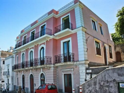 Capri Inn, Book Pension Capri Gæstehuse, Pension