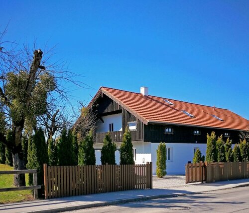 Ferienwohnung  125m2 EG und 1. Stock, Забронировать Отель Мюнзинг Lake Starnberger