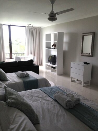 Beachbreak Holiday Letting, Забронировать Отель Отели Durban North Coast с парковкой, Парковка