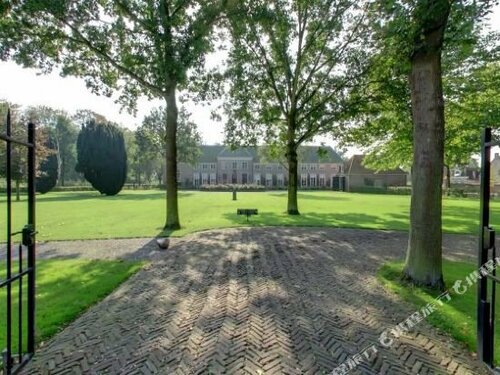 Stadspaleis Hotel & Restaurant OldRuitenborgh, Réserver Hôtel Hôtels à Vollenhove avec parking, Parking
