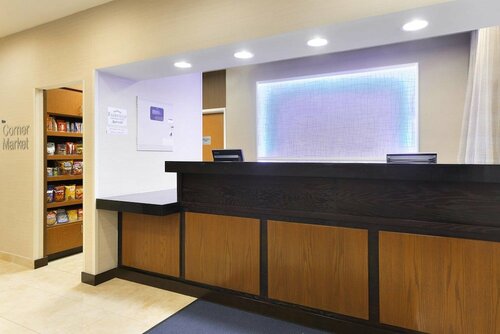 Fairfield Inn & Suites by Marriott Midland, Boek Hotel Midland Michigan