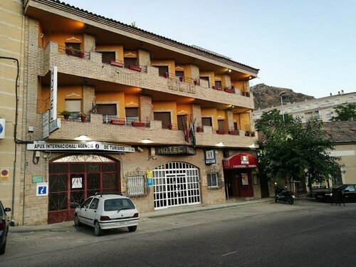 Hotel Limas, Забронировать Отель Отели в центре Касорла, в центре