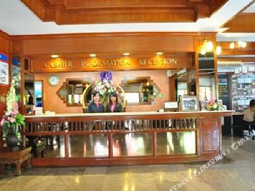 Top North Hotel, Забронировать Отель Отели провинции Чианг Мая с парковкой, Парковка