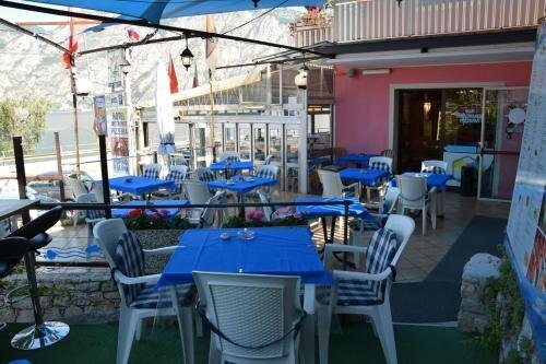 Hotel Vela Azzurra, Забронировать Отель Отели Венето с парковкой, Парковка