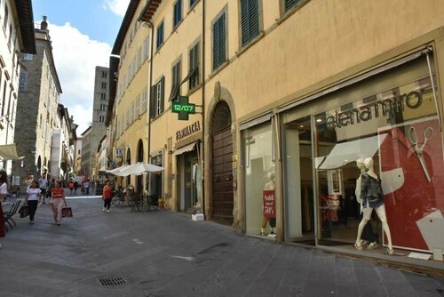 Guest house Allegra Toscana - Affittacamere Guest house, Varaa Huoneisto Hotellit Arezzo uima-altaalla, Uima-allas