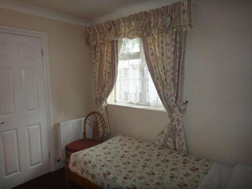 Gibtel Lodge & Cafe, Book Hotel Slough Buckinghamshire