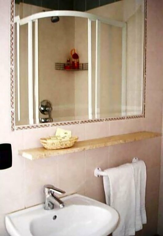Clarin Hotel