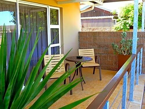 Hajos Lodge & Spa, Забронировать Курортный отель Milnerton Гудвуд