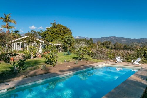6590 Camino Carreta House by RedAwning, Book Feriehus Carpinteria 