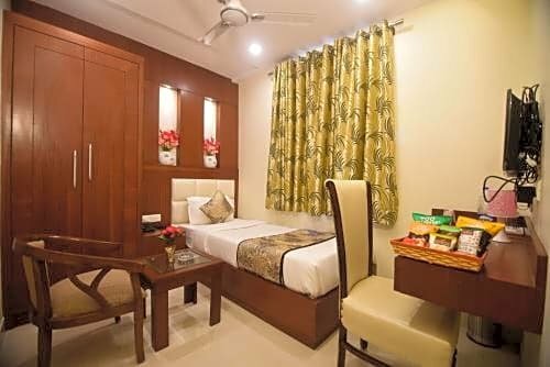 Hotel Varanasi Inn, Забронировать Отель Отели штата Уттар-Прадеша с парковкой, Парковка