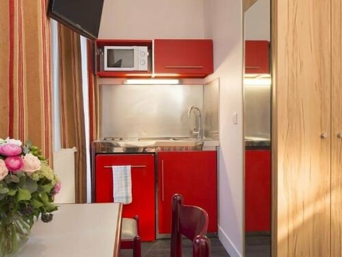 Family Residence, Забронировать Отель 15-й округ: Порт-де-Версаль Париж