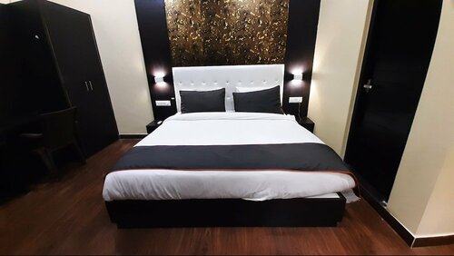 Hotel Grand Bhagwat, Забронировать Отель Отели штата Раджастхана 3 звезды, 3*