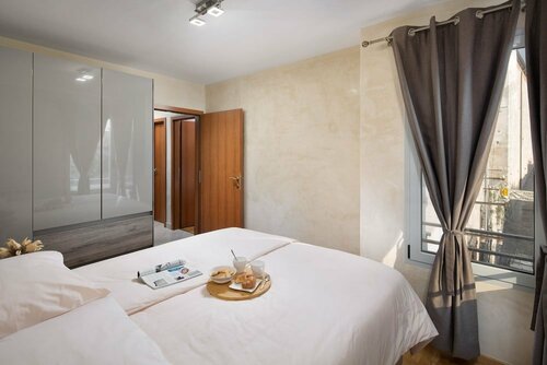 Luxury apartments CasaBlanca/Vivaldi, Забронировать Апартаменты/квартира Пула Pula Riviera, рядом с Амфитеатр Пулы