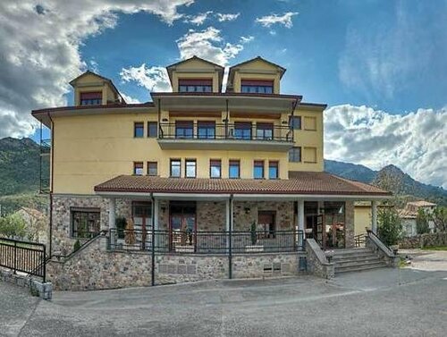 Hotel Cotiella, Забронировать Отель Кампо 