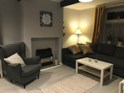 Sunny Cottage, Забронировать Дом для отпуска Отели Китли с завтраком, Завтраки