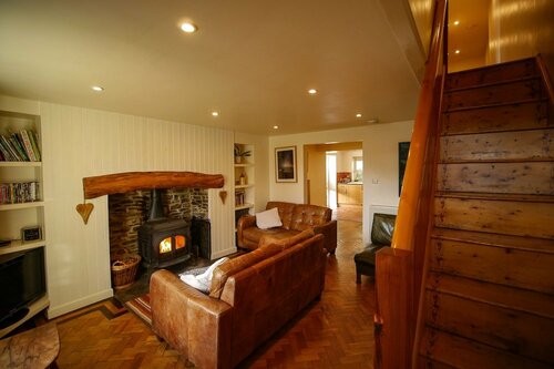Nant Cottage, Забронировать Дом для отпуска Понтардауэ Гламорган